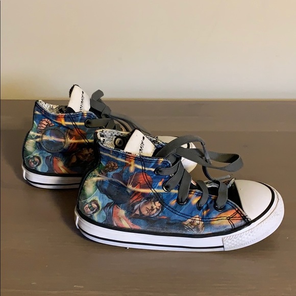 Converse x DC Comics Justice League High Top Sneakers - Boy’s Size 9 - Picture 12 of 15